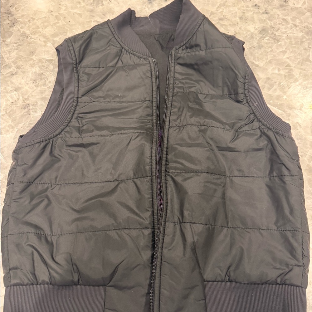 Lululemon Black Quilted Vest